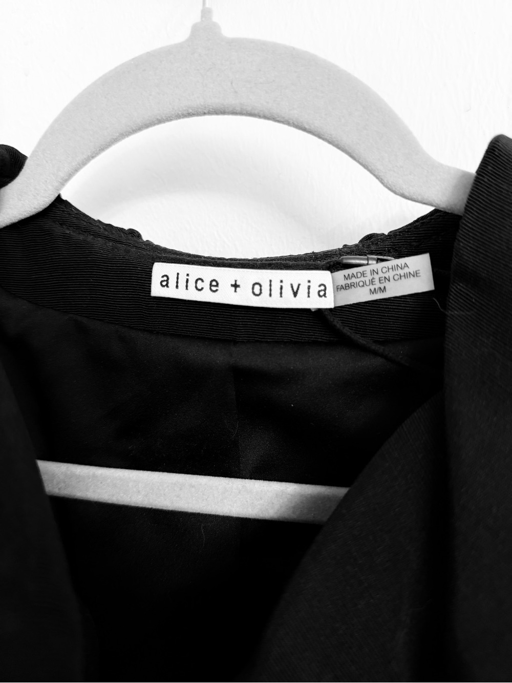 Alice + Olivia Black Ruffle-Shoulder Aly Caplet (not including corset) - Picture 8 of 9